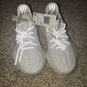 REFLECTive yeezy white and silver sz 4.5 brand new